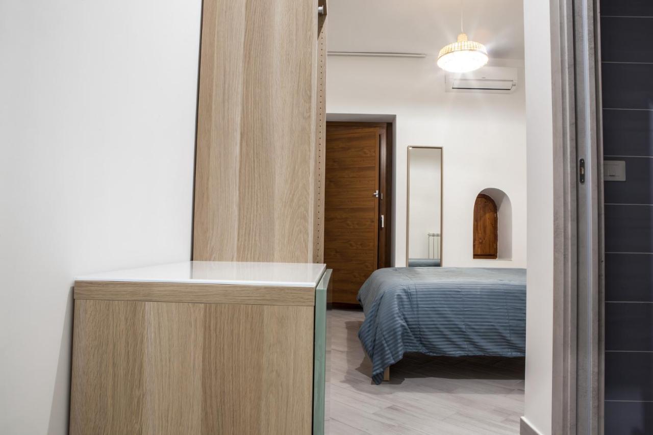 לינה וארוחת בוקר קסטרווילארי Pomodoro Bed מראה חיצוני תמונה