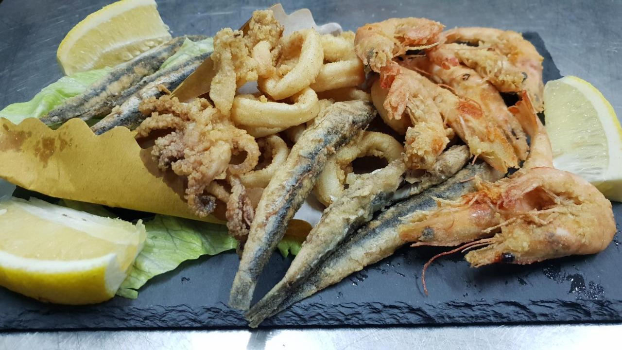 לינה וארוחת בוקר קסטרווילארי Pomodoro Bed מראה חיצוני תמונה